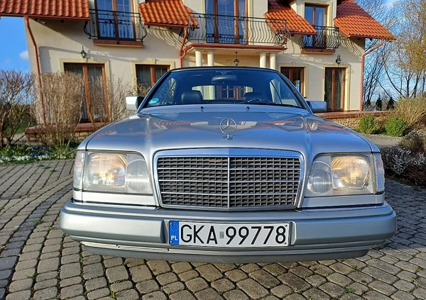 Mercedes-Benz Klasa E cena 79000 przebieg: 231000, rok produkcji 1995 z Kartuzy małe 232